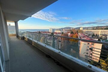 3-к квартира, 108 м², 8/16 эт.
