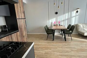 Апартаменты, 60 м², 2/6 эт.