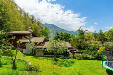 Дом, 300 м², 2 эт.