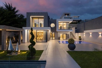 Дом, 280 м², 2 эт.