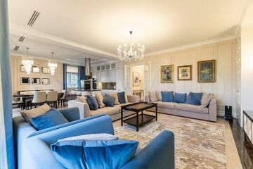 5-к квартира, 360 м², 1/2 эт.