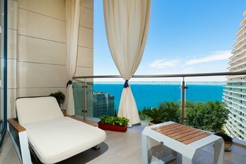 2-к квартира, 110 м², 17/22 эт.