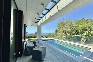 Дом, 221 м², 2 эт.