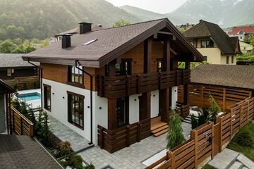 Дом, 200 м², 2 эт.