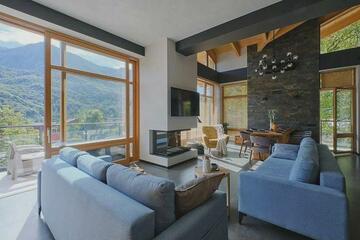 Дом, 200 м², 2 эт.