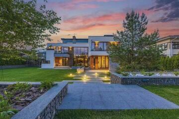 Дом, 550 м², 2 эт.