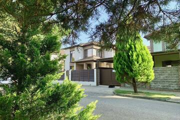 Коттедж, 200 м², 2 эт.