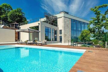 Дом, 320 м², 2 эт.