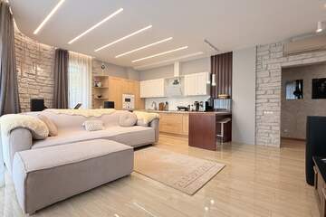 3-к квартира, 100 м², 3/20 эт.