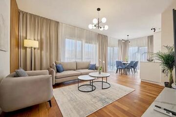 Апартаменты, 75 м², 2/4 эт.