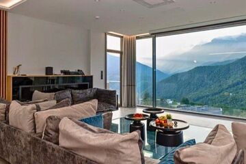 Апартаменты, 58 м², 2/3 эт.