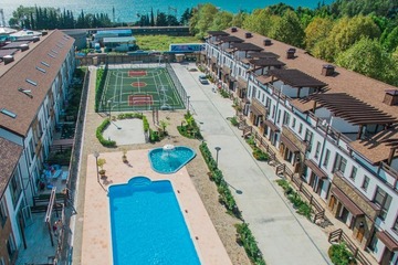 2-к квартира, 54 м², 3/3 эт.